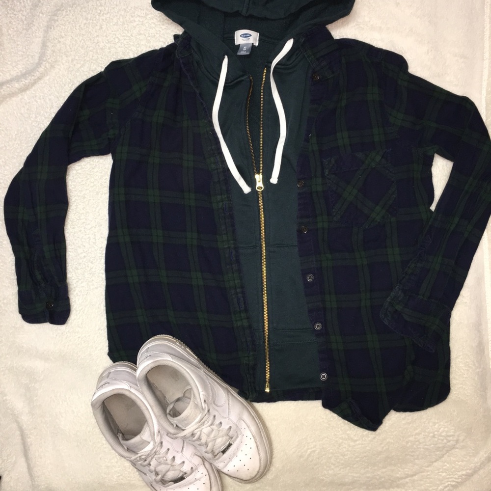 Green and navy colored Old Navy flannel